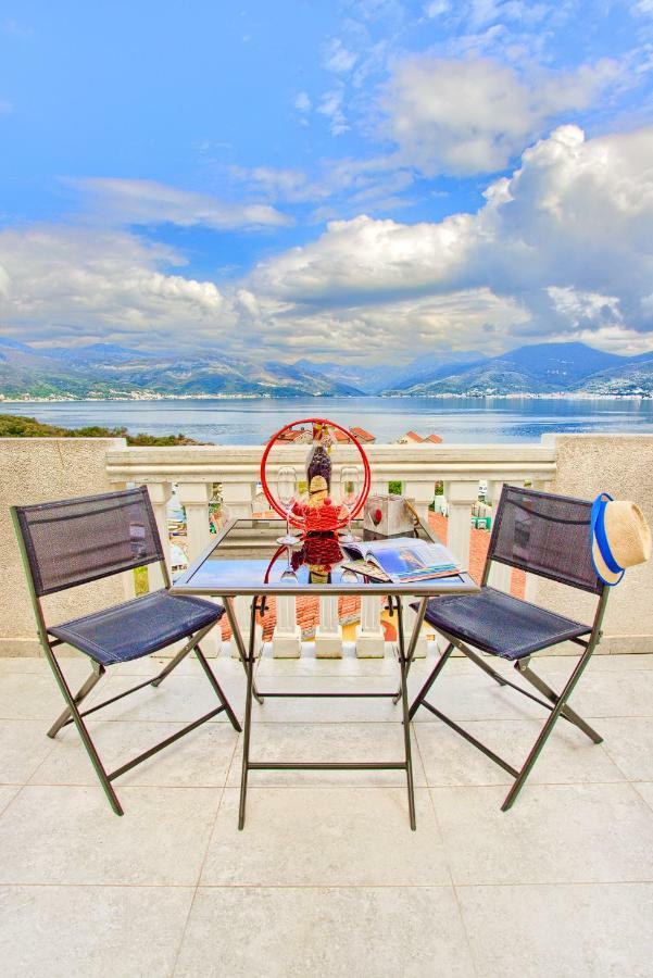 Apartments Porto Bjelila Tivat Zewnętrze zdjęcie
