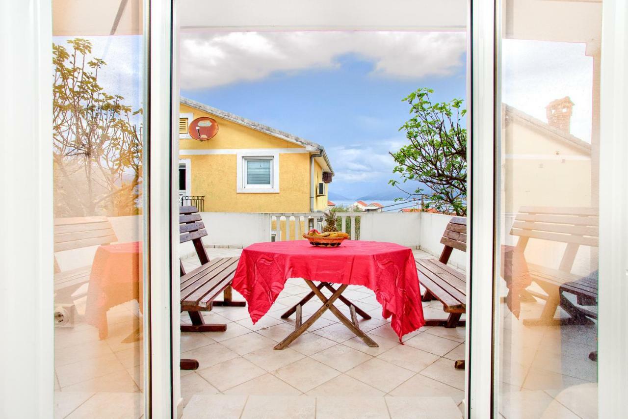 Apartments Porto Bjelila Tivat Zewnętrze zdjęcie