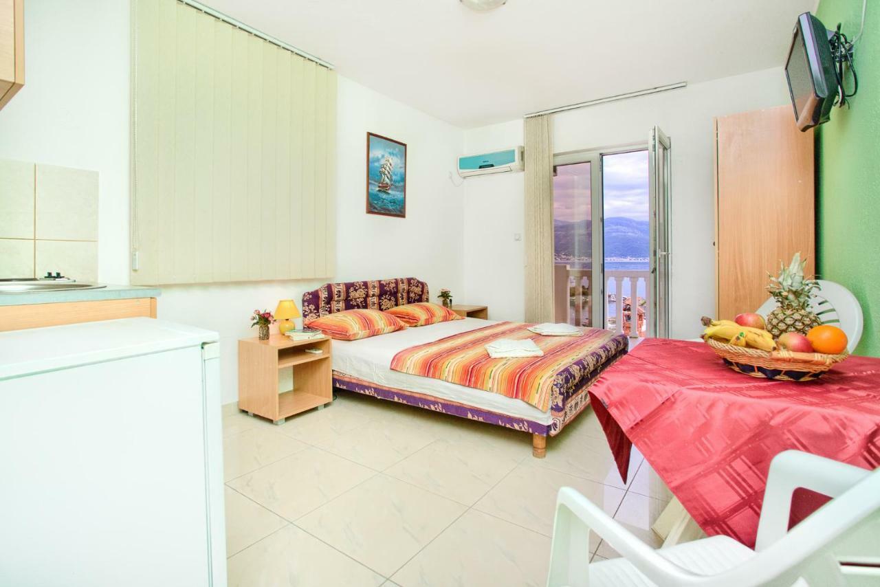 Apartments Porto Bjelila Tivat Zewnętrze zdjęcie